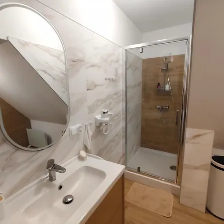 Rogas Ii Apartman *